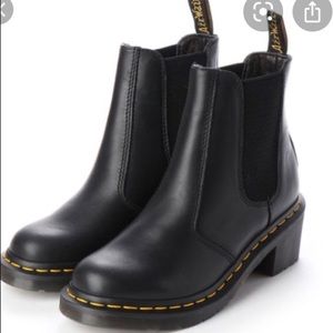 NWT Dr. Martens Cadence Boot